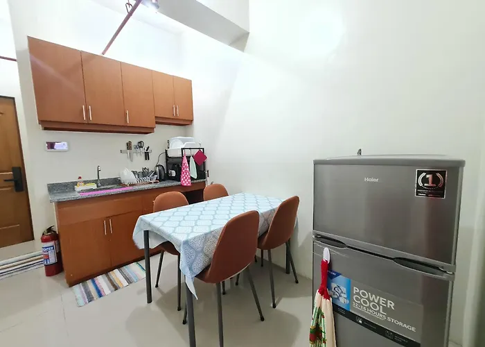 Affordable Staycation Wifi Ac * セブ市